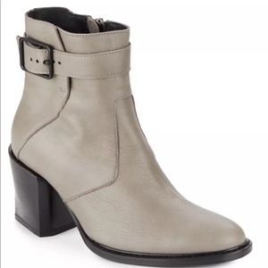 NIB $595 Helmut Lang Leather Ankle Boots, 40 41